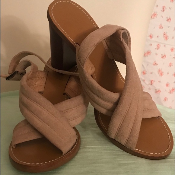 Leather heels 💕 - Picture 11 of 12